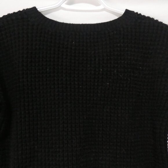 FOREVER 21 | small | Black Textured Waffle Knit Crewneck Sweater | GUC - Picture 11 of 16